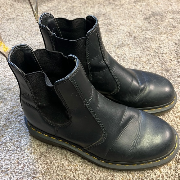 Doc Marten boots Size 9 vegan leather - Picture 3 of 4